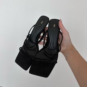 Zara black kitten heels